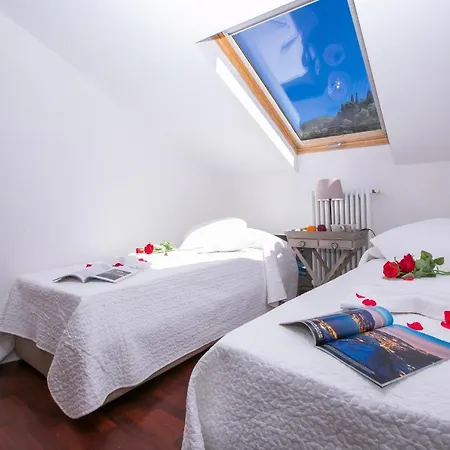 Sleeps 4 ヴァレンナ