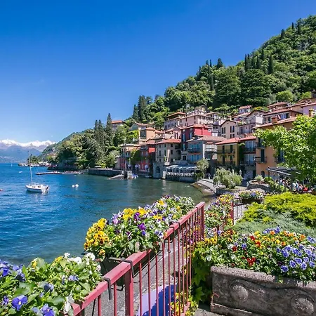 Sleeps 4 Varenna